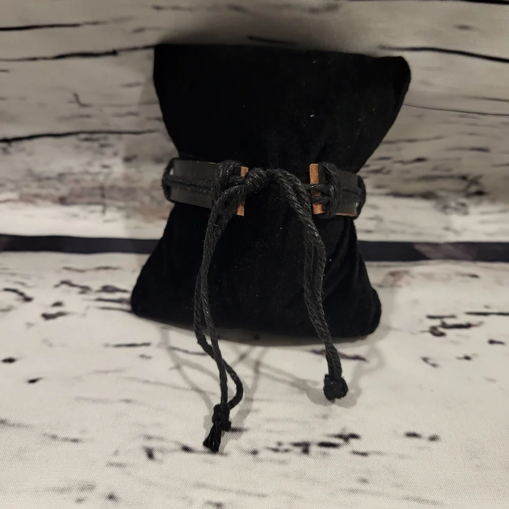 New Unisex Handmade Leather Camera Bracelets - Picture 5 of 5